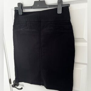 Reitmans Black Pencil Skirt with Stretch Waistband